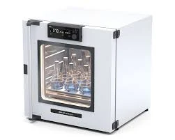 Shaking incubator